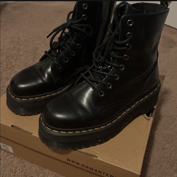 Dr Marten AirWair Jadon platform boots - Picture 2 of 5